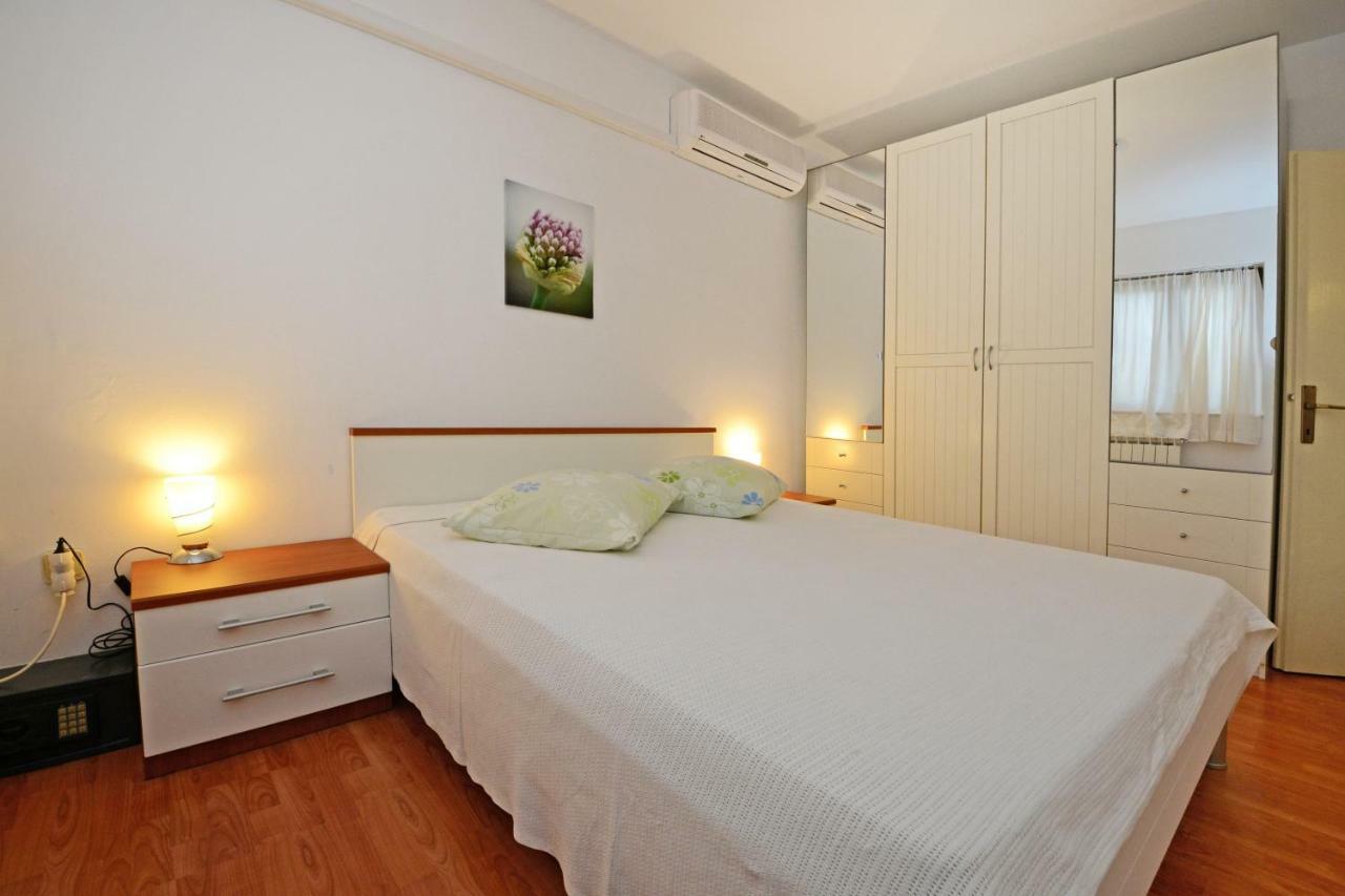 Apartments Pilic Rosini Екстер'єр фото