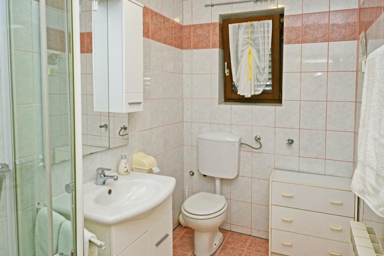 Apartments Pilic Rosini Екстер'єр фото
