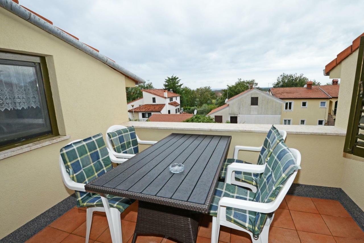 Apartments Pilic Rosini Екстер'єр фото
